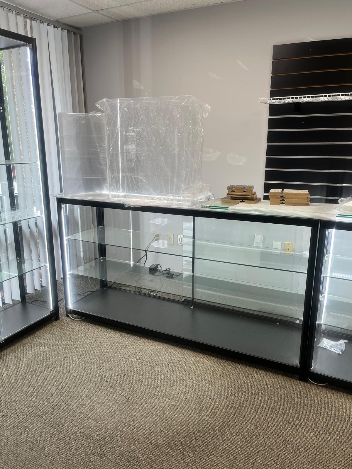 Glass display counter